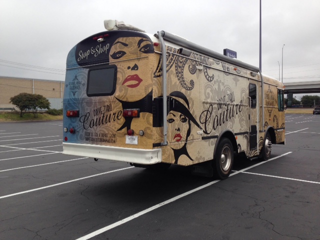 Austin Sign Company wraps a mobile boutique bus! A timing challenge.